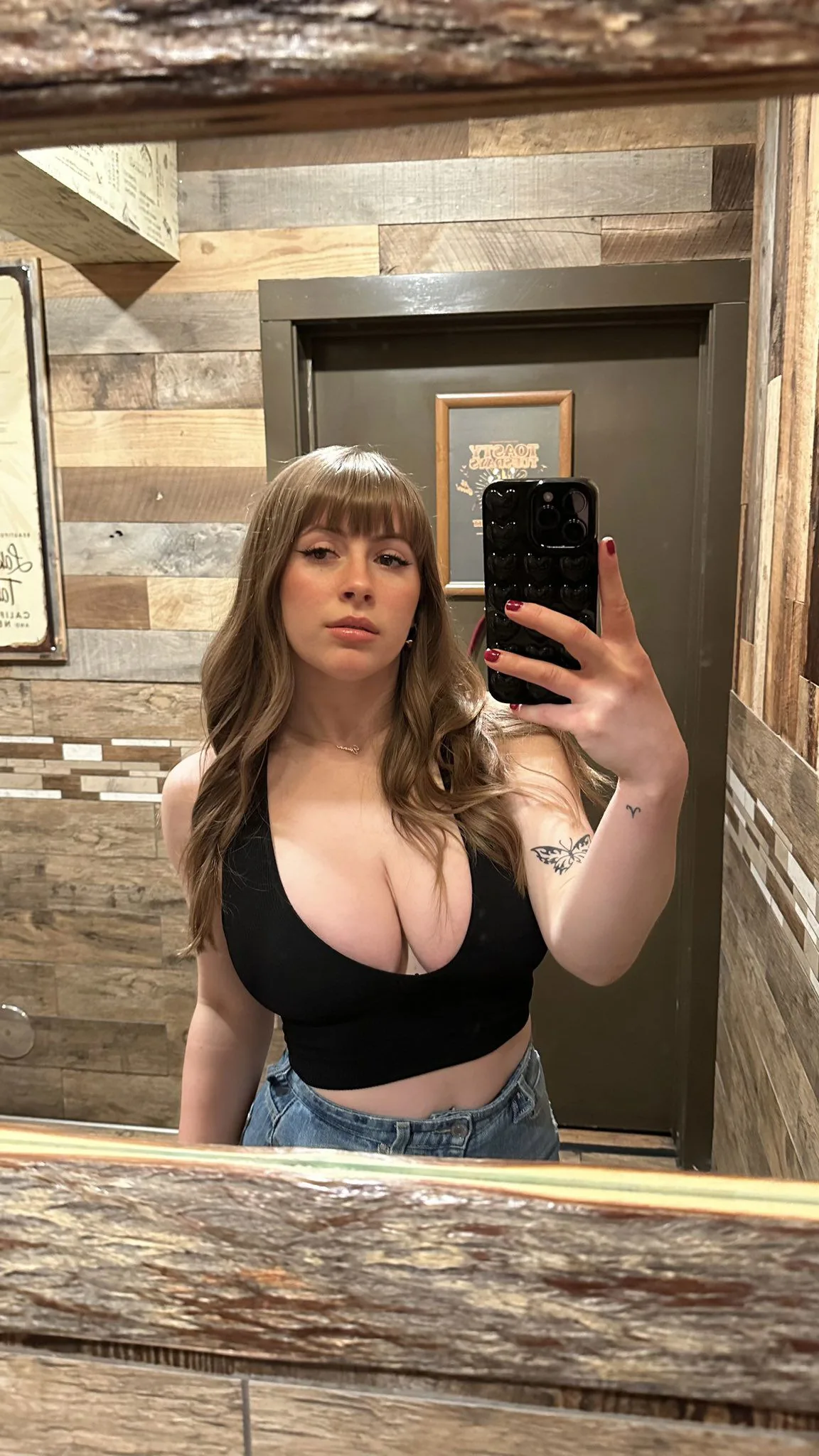 Elisa escort 